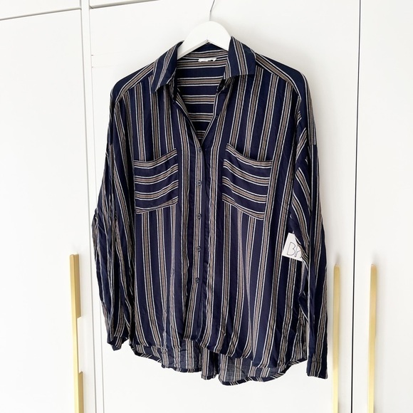 BNWT B.P. Navy Striped Button Down - Picture 3 of 8
